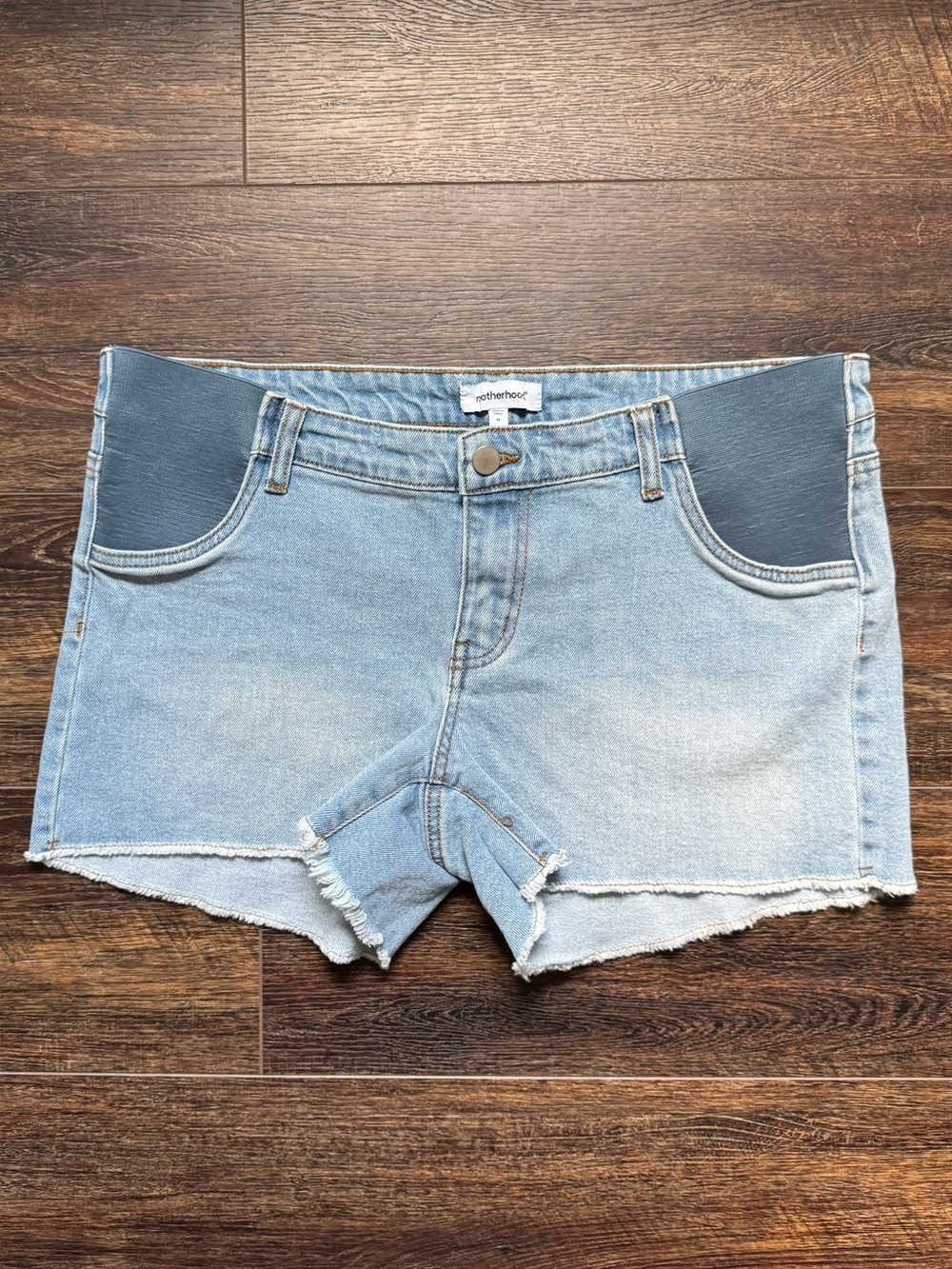 MOTHERHOOD Maternity Jean Shorts M